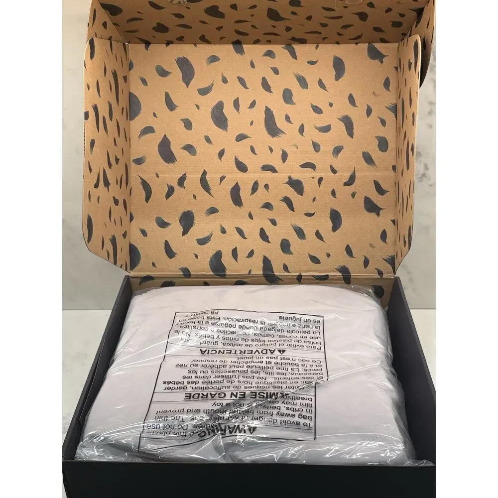 Nuna Diaper Bag – Sleek, Versatile Luxury Baby Travel Bag (New in Box) Caviar
